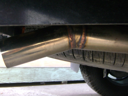 ท่อไอเสีย vigo 30 4x4 หม้อพัก 1 ใบ ท่อตรง 1 ใบ ขนาดท่อ 2 1/2