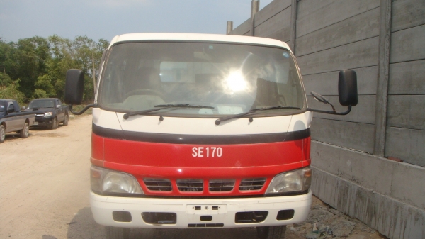 รถบรรทุก6ล้อ