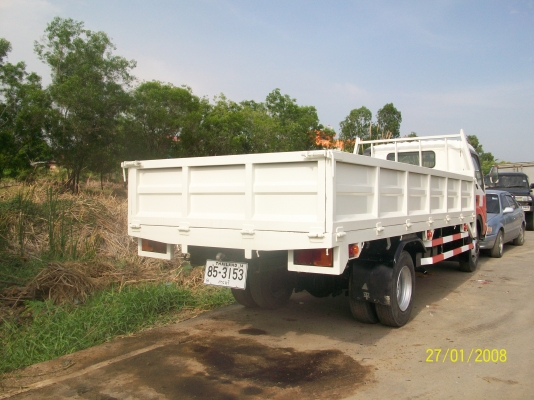 รถบรรทุก6ล้อ