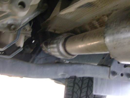 ท่อไอเสีย vigo 30 4x4 หม้อพัก 1 ใบ ท่อตรง 1 ใบ ขนาดท่อ 2 1/2