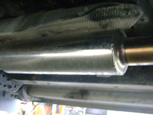 ท่อไอเสีย vigo 30 4x4 หม้อพัก 1 ใบ ท่อตรง 1 ใบ ขนาดท่อ 2 1/2