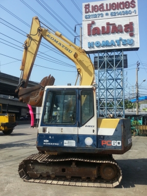 รถขุดดิน  PC60-6-37071  แท็กซ์ใหญ่ อาร์มยาว ชั่วโมงใช้งานน้อย จากญี่ปุ่นเพิ่งมาถึงไทย  โทร.081-373-0559