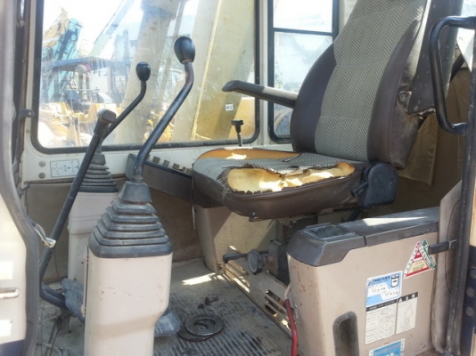 รถขุดดิน  PC60-6-37071  แท็กซ์ใหญ่ อาร์มยาว ชั่วโมงใช้งานน้อย จากญี่ปุ่นเพิ่งมาถึงไทย  โทร.081-373-0559