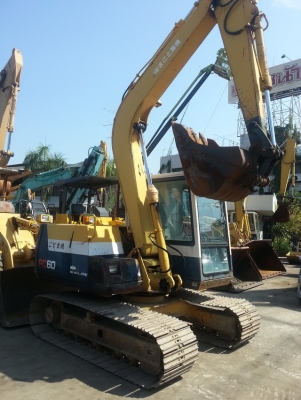 รถขุดดิน  PC60-6-37071  แท็กซ์ใหญ่ อาร์มยาว ชั่วโมงใช้งานน้อย จากญี่ปุ่นเพิ่งมาถึงไทย  โทร.081-373-0559