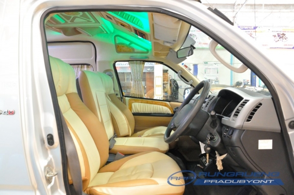 ขายด่วนรถตู้ TOYOTA/COMMUTER 2008พร้อมตกแต่งภายใน Style VIP ขายด่วนรถตู้ TOYOTA/COMMUTER 2008พร้อมตกแต่งภายใน Style VIP