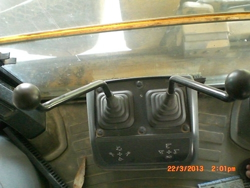 แบ็คโฮ ตักหน้าขุดหลัง CAT 422E  4WD เก่านอก