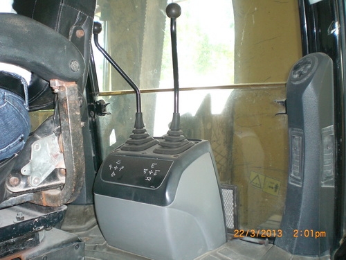 แบ็คโฮ ตักหน้าขุดหลัง CAT 422E  4WD เก่านอก