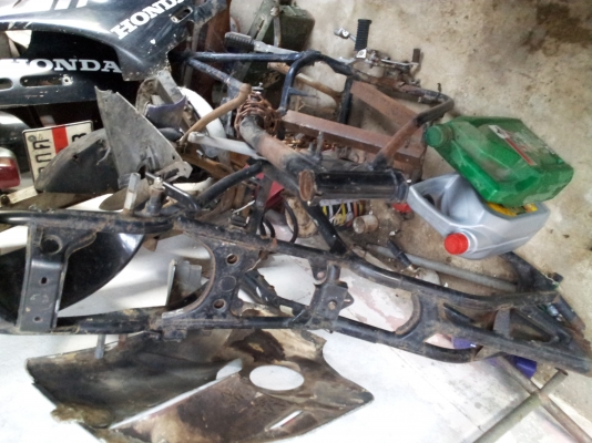 ขายท่อ CB 650 และ 750 และ เครื่องแยกขาย ขายท่อ CB 650 และ 750 และ เครื่องแยกขาย