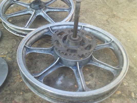 ขายแม็กเกวียน Kawasaki  7 ก้าน