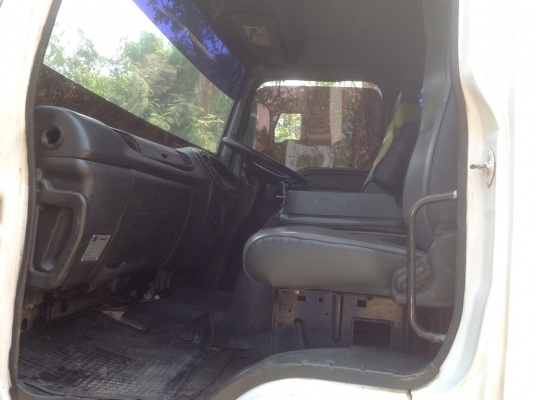 ขายรถบรรทุกน้ำมัน ISUZU 195 แรง 1 เพลา ขนาดบรรจุ 15,000 ลิตร โหลดล่าง ทะเบียนพร้อม