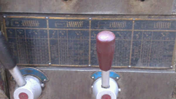 Sell> Ta Shing 5 ฟุต 4 เพลา มีเบลค รุ่นหนัก ฐานเหล็กหล่อ กลึงงานหนักสบายครับ นครปฐม