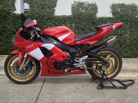 ขาย Yamaha R1