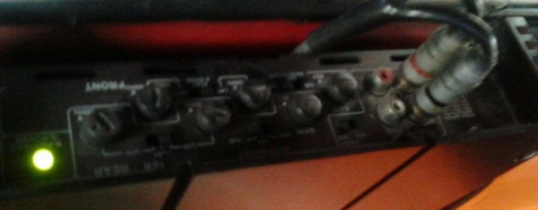 โล๊ะเครื่องเสียง