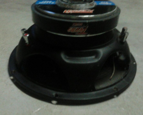 โล๊ะเครื่องเสียง