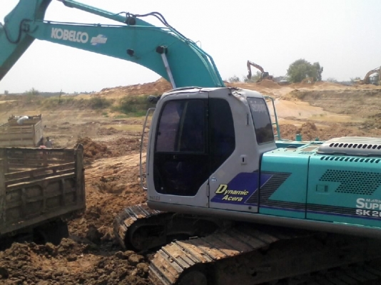 ขายKOBELCO SK200M6 YN10 สภาพสวยพร้อมใช้ ราคามาต่องรองได้ ติดต่อได้ที่คุณอ๊อฟ พิจิตร 086-737-9991