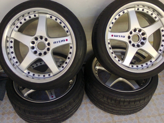 ขายล้อ  NISMO  gt 3 R 18 กว้าง  10 et 28 ทัง 4ลูกคับ ล้อแท้นะคับ ไม่มียางคับ ล้อทำสีมาแล้วนะคับ ขาย 38000 call  0875800722