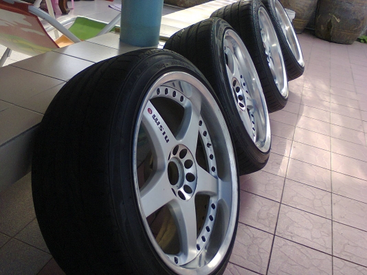 ขายล้อ  NISMO  gt 3 R 18 กว้าง  10 et 28 ทัง 4ลูกคับ ล้อแท้นะคับ ไม่มียางคับ ล้อทำสีมาแล้วนะคับ ขาย 38000 call  0875800722