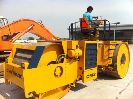 ขายด่วนรถบด3ล้อเหล็กDYNAPAC CS12 เก่าญี่ปุ่น พร้อมใช้ ขายด่วนรถบด3ล้อเหล็กDYNAPAC CS12 เก่าญี่ปุ่น พร้อมใช้