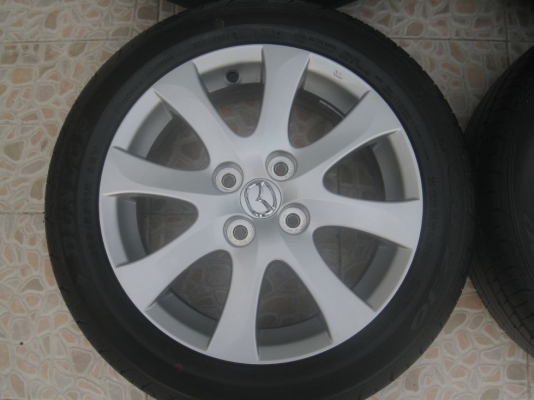 ขายล้อแม็กเดิม mazda2 15"x6" 4รู100 et45+ยาง ปี 13 (081-3747940)
