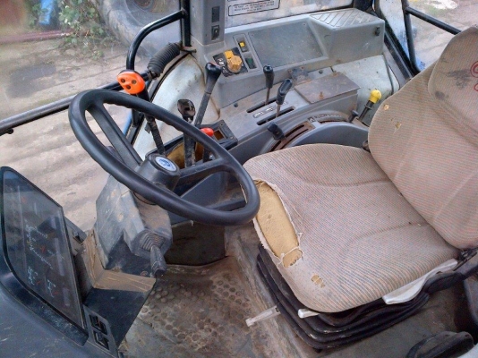 รถไถฟอร์ด 7840