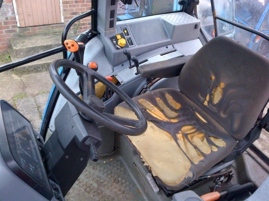 รถไถฟอร์ด 7840