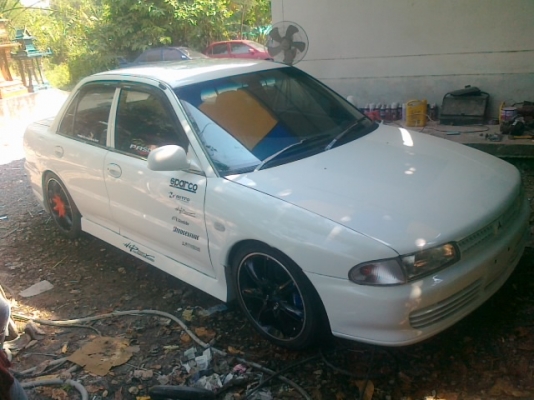 ขายแลนเซอร์ปี94เป็นตัวประกอบนอกรถแต่งรอบคันล้อขอบ17เบาะลิคาโร่รถเครื่องดีขี่ดีแอร์เย็นพร้อมใช้งาน