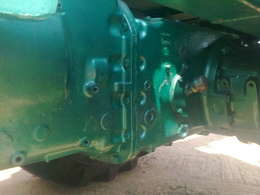 รถคีบอ้อย FORD คีบหลัง เครื่อง 6 สูบ เกียร์ทอร์ค  พร้อมใช้งาน