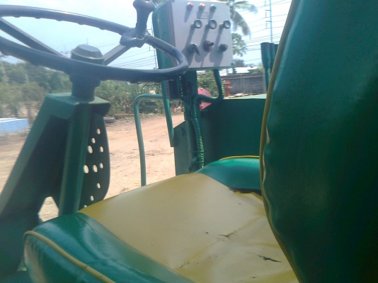 รถคีบอ้อย FORD คีบหลัง เครื่อง 6 สูบ เกียร์ทอร์ค  พร้อมใช้งาน