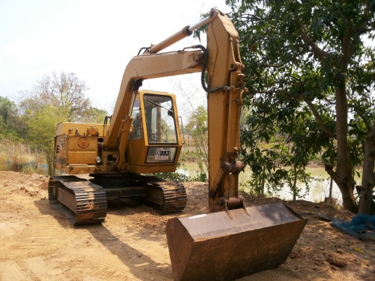 ขายรถแบ๊คโฮ Mitsubishi 70-2