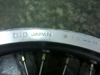 ล้อD.I.D สีเงิน กาบโตขนาด2.15 X17 แท้ JAPANตัวเก่า