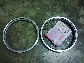 ล้อD.I.D สีเงิน กาบโตขนาด2.15 X17 แท้ JAPANตัวเก่า