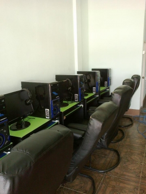 เซ้งคอมร้านเกมส์ noHDD อุปกรณ์ครบยกไปเปิดร้านเลย(ราคานี้ก่อน5เมษา)ด่วนขะใจ๋มาเน้ออ้าย