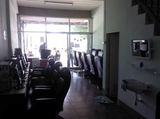 เซ้งคอมร้านเกมส์ noHDD อุปกรณ์ครบยกไปเปิดร้านเลย(ราคานี้ก่อน5เมษา)ด่วนขะใจ๋มาเน้ออ้าย