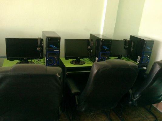 เซ้งคอมร้านเกมส์ noHDD อุปกรณ์ครบยกไปเปิดร้านเลย(ราคานี้ก่อน5เมษา)ด่วนขะใจ๋มาเน้ออ้าย