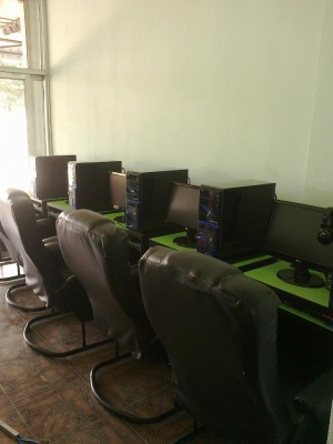 เซ้งคอมร้านเกมส์ noHDD อุปกรณ์ครบยกไปเปิดร้านเลย(ราคานี้ก่อน5เมษา)ด่วนขะใจ๋มาเน้ออ้าย