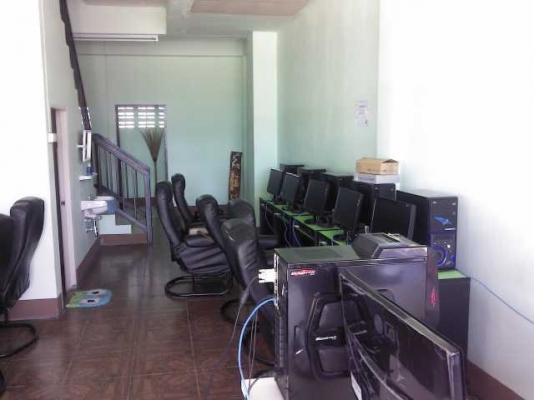 เซ้งคอมร้านเกมส์ noHDD อุปกรณ์ครบยกไปเปิดร้านเลย(ราคานี้ก่อน5เมษา)ด่วนขะใจ๋มาเน้ออ้าย