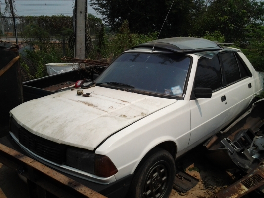 ขาย Peugeot เปอร์โยขาว สภาพดี
