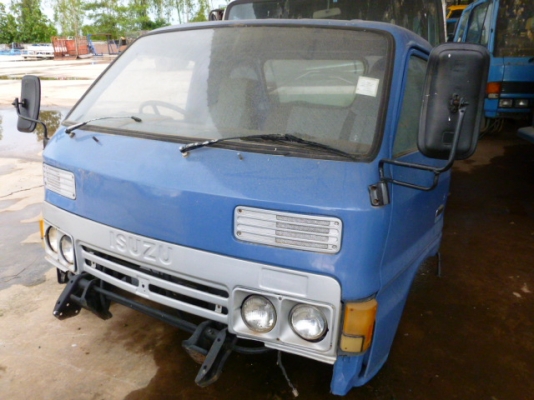 แสงฟ้าเต้นรถ///ขายหัวเก๋ง อีซุซุ KS22 สภาพสวย ทำสีใหม่ ราคาถูก