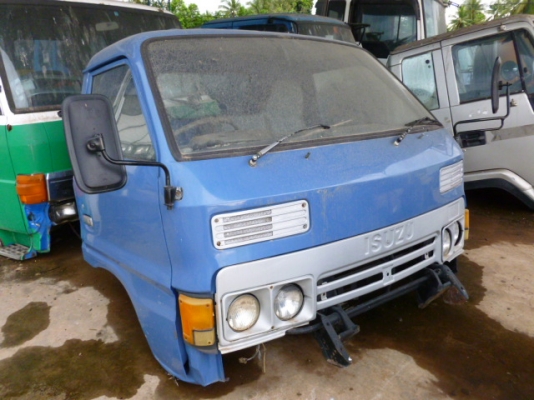 แสงฟ้าเต้นรถ///ขายหัวเก๋ง อีซุซุ KS22 สภาพสวย ทำสีใหม่ ราคาถูก