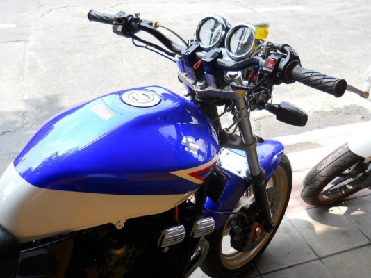 ขาย SUzuki GS 700cc เเต่งเปน super4  มีเล่ม ทะเบียน