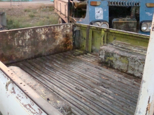 ดัทสัน 620 รุ่น4ขอ สภาพแห้งๆ สีต้องทำเอาไปแก้ไฟท้ายอย่างเดียว ดัทสัน 620 รุ่น4ขอ สภาพแห้งๆ สีต้องทำเอาไปแก้ไฟท้ายอย่างเดียว