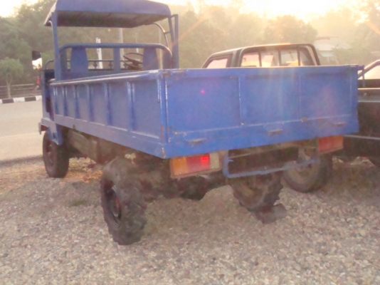 อีแต๋น ไทแลนแท้ๆ แห้งๆกระบะอย่างดี เครื่องนิสสันดีเซลแท้ อีแต๋น ไทแลนแท้ๆ แห้งๆกระบะอย่างดี เครื่องนิสสันดีเซลแท้