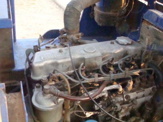 อีแต๋น ไทแลนแท้ๆ แห้งๆกระบะอย่างดี เครื่องนิสสันดีเซลแท้ อีแต๋น ไทแลนแท้ๆ แห้งๆกระบะอย่างดี เครื่องนิสสันดีเซลแท้