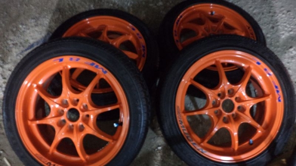 ขายแม็กซ์พร้อมยาง ขอบ16 นิ้ว 4 รู 100/114  OFF38 สีเดิม