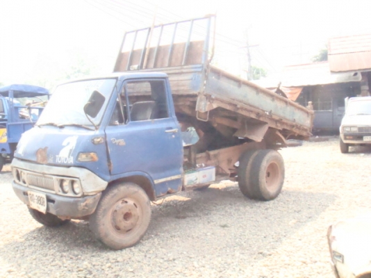 ไดน่า BU10 ดั้ม 6 ล้อ 3 คิว เครื่องเดิมเกียร์ขับขี่ดีเครื่องดี ไดน่า BU10 ดั้ม 6 ล้อ 3 คิว เครื่องเดิมเกียร์ขับขี่ดีเครื่องดี