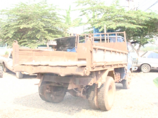 ไดน่า BU10 ดั้ม 6 ล้อ 3 คิว เครื่องเดิมเกียร์ขับขี่ดีเครื่องดี ไดน่า BU10 ดั้ม 6 ล้อ 3 คิว เครื่องเดิมเกียร์ขับขี่ดีเครื่องดี