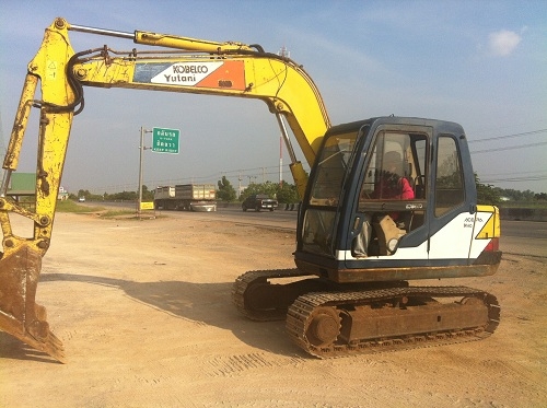 รถแบคโฮ KOBELCO SK60-1