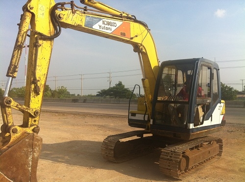 รถแบคโฮ KOBELCO SK60-1