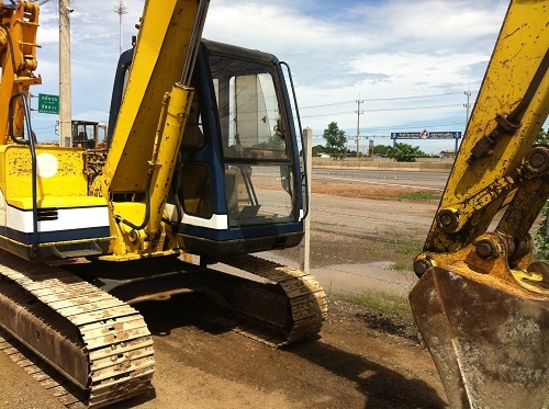 รถแบคโฮ KOBELCO SK60-1