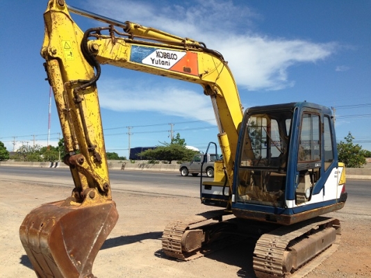 รถแบคโฮ KOBELCO SK60-1